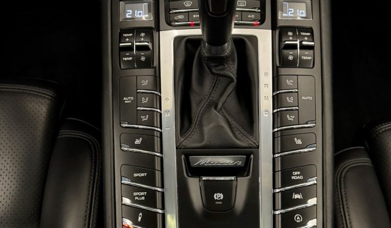 
								PORSCHE MACAN TURBO 3.6 V6 PDK 400 CH full									