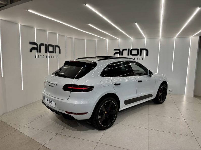 
								PORSCHE MACAN TURBO 3.6 V6 PDK 400 CH full									