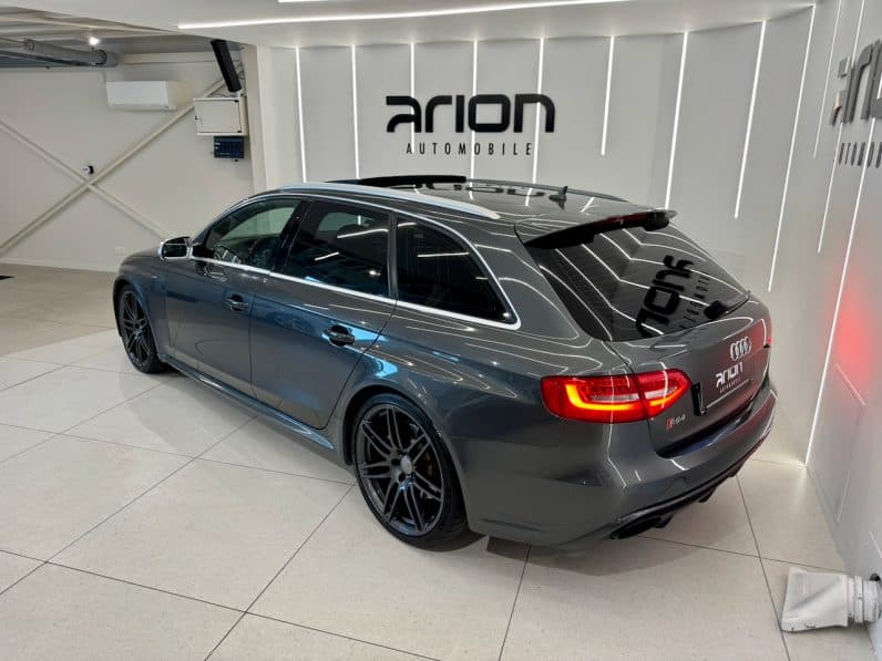 
								AUDI RS4 Quattro (B8) Avant 4.2 TFSi V8 S-Tronic 450 cv full									