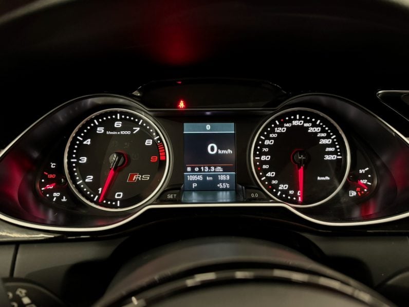 
								AUDI RS4 Quattro (B8) Avant 4.2 TFSi V8 S-Tronic 450 cv full									