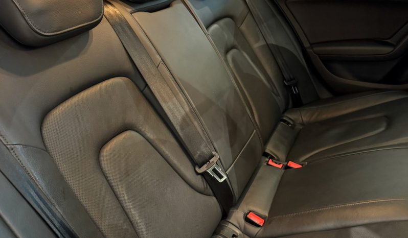 
								AUDI RS4 Quattro (B8) Avant 4.2 TFSi V8 S-Tronic 450 cv full									