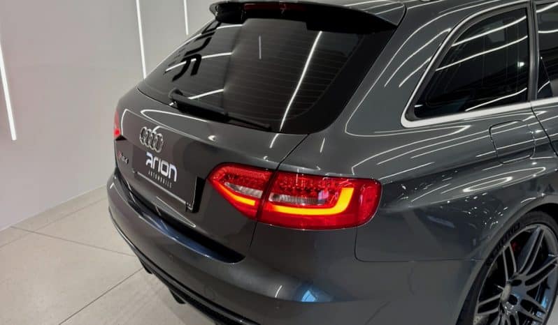 
								AUDI RS4 Quattro (B8) Avant 4.2 TFSi V8 S-Tronic 450 cv full									