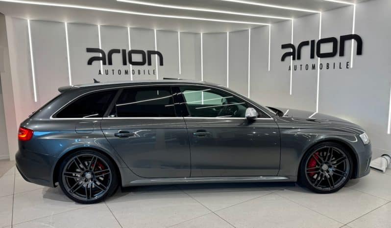 
								AUDI RS4 Quattro (B8) Avant 4.2 TFSi V8 S-Tronic 450 cv full									
