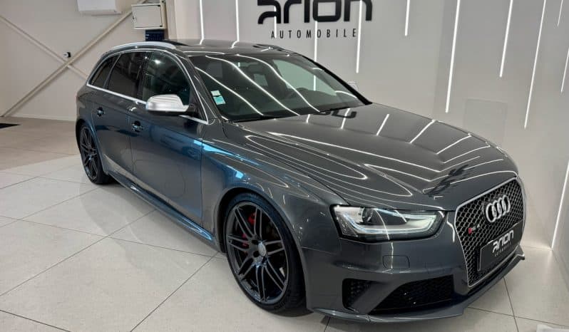 
								AUDI RS4 Quattro (B8) Avant 4.2 TFSi V8 S-Tronic 450 cv full									