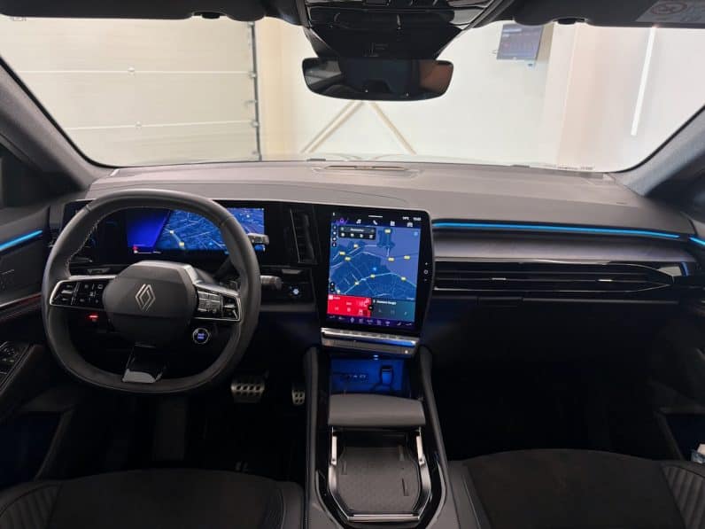 
								RENAULT Rafale Esprit Alpine 1.2 i E-TECH 200 CH Hybrid full									