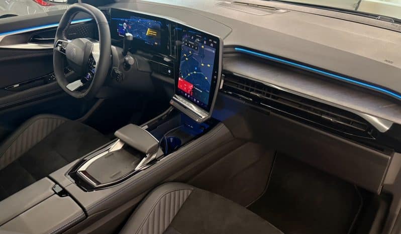 
								RENAULT Rafale Esprit Alpine 1.2 i E-TECH 200 CH Hybrid full									