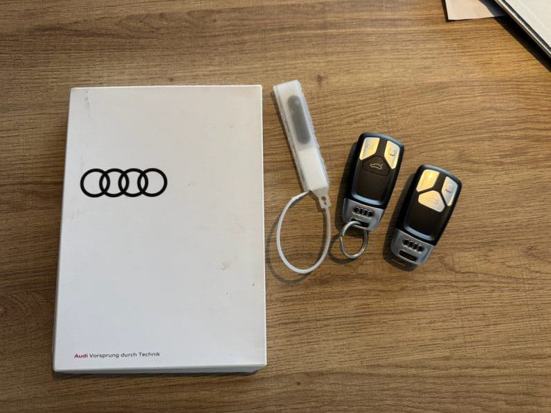 
								Audi TT RS Coupé 2.5 TFSI 400 CV S tronic 7 Quattro full									