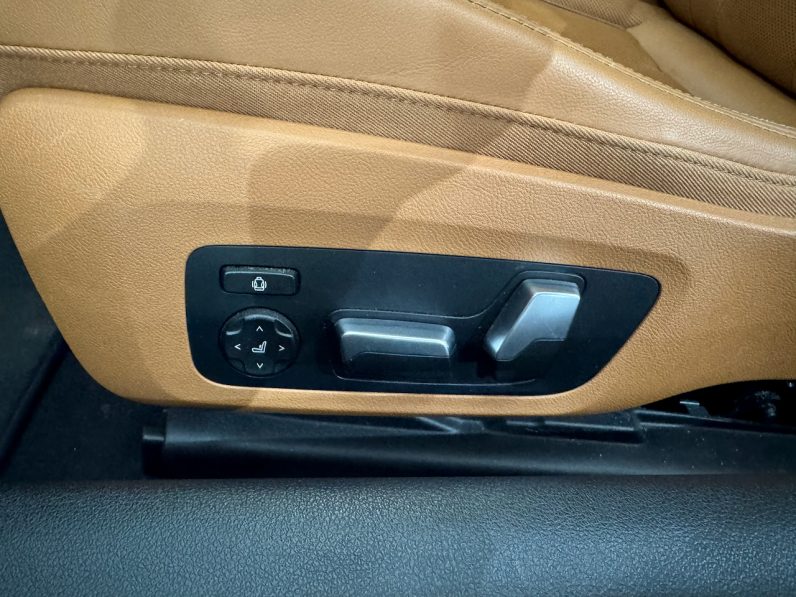 
								BMW Série 8 G15 Coupé M850i xDrive 4.4 i V8 530 cv Carbon Core full									