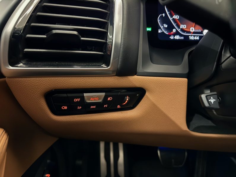 
								BMW Série 8 G15 Coupé M850i xDrive 4.4 i V8 530 cv Carbon Core full									