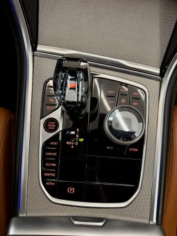 
										BMW Série 8 G15 Coupé M850i xDrive 4.4 i V8 530 cv Carbon Core full									