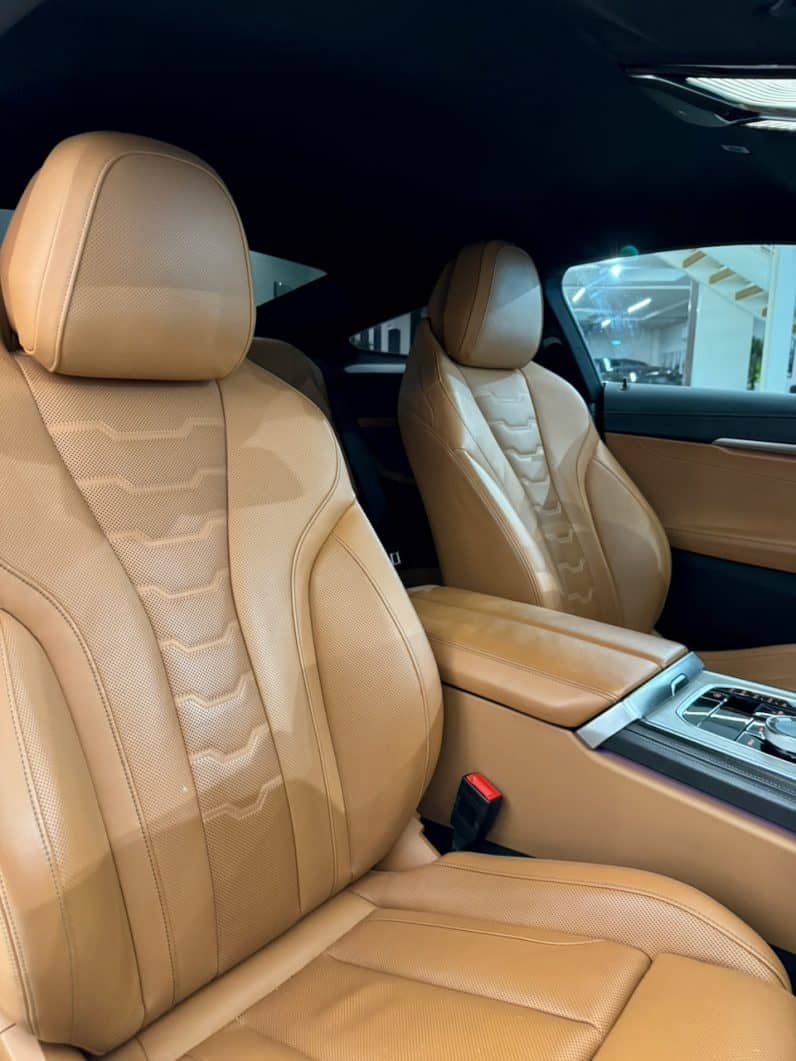 
								BMW Série 8 G15 Coupé M850i xDrive 4.4 i V8 530 cv Carbon Core full									