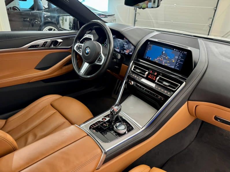 
								BMW Série 8 G15 Coupé M850i xDrive 4.4 i V8 530 cv Carbon Core full									