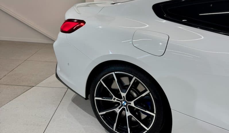 
								BMW Série 8 G15 Coupé M850i xDrive 4.4 i V8 530 cv Carbon Core full									