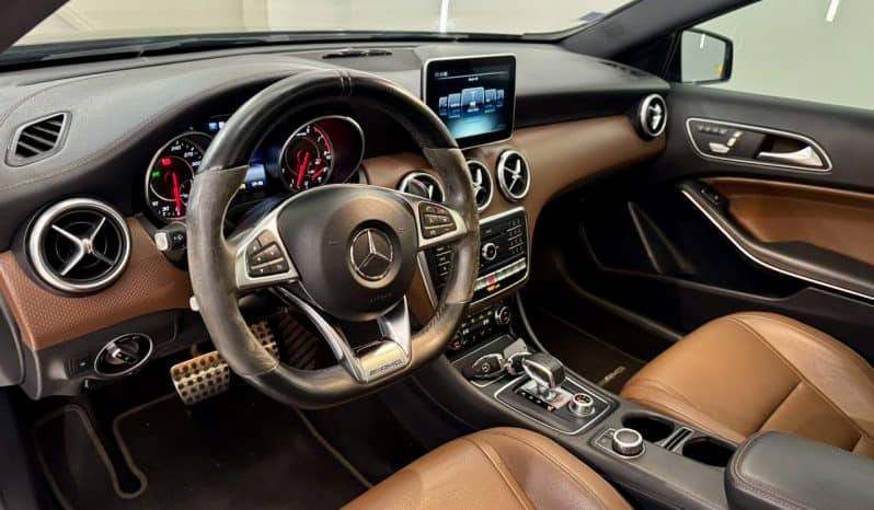 
								MERCEDES-BENZ Classe A 45 AMG Phase 2 2.0 4MATIC 7G-DCT 381 cv full									