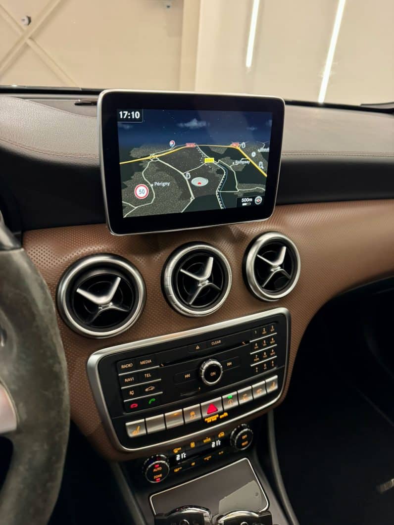 
								MERCEDES-BENZ Classe A 45 AMG Phase 2 2.0 4MATIC 7G-DCT 381 cv full									