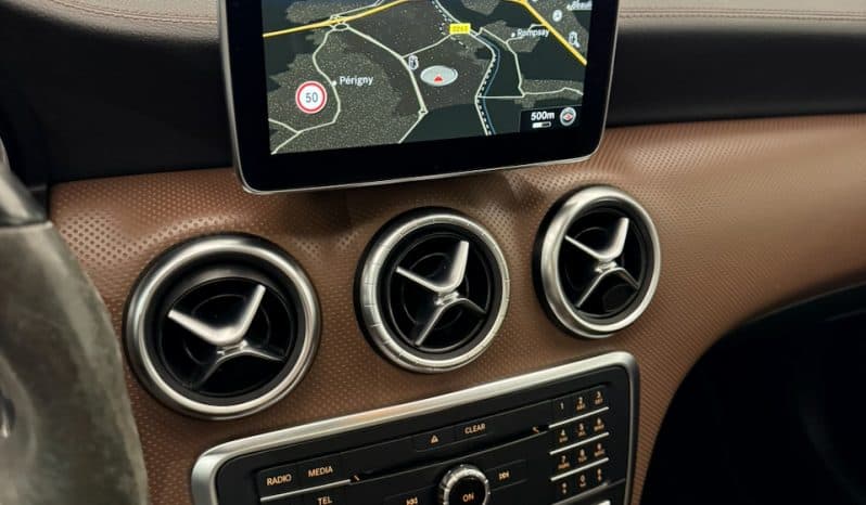 
								MERCEDES-BENZ Classe A 45 AMG Phase 2 2.0 4MATIC 7G-DCT 381 cv full									