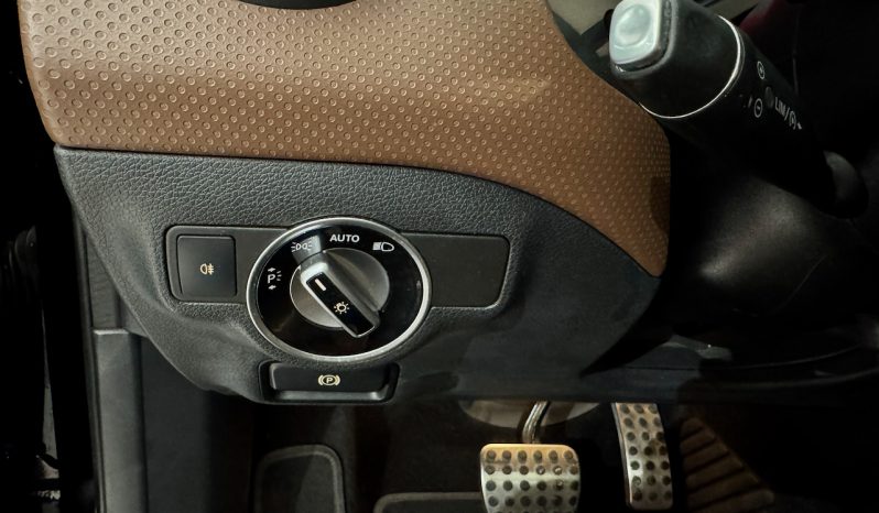 
								MERCEDES-BENZ Classe A 45 AMG Phase 2 2.0 4MATIC 7G-DCT 381 cv full									