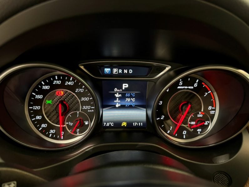 
								MERCEDES-BENZ Classe A 45 AMG Phase 2 2.0 4MATIC 7G-DCT 381 cv full									