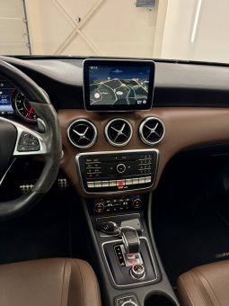 
										MERCEDES-BENZ Classe A 45 AMG Phase 2 2.0 4MATIC 7G-DCT 381 cv full									