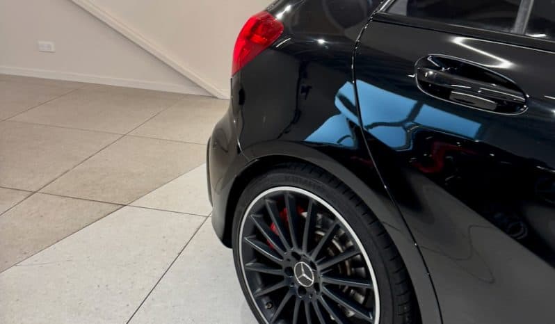 
								MERCEDES-BENZ Classe A 45 AMG Phase 2 2.0 4MATIC 7G-DCT 381 cv full									