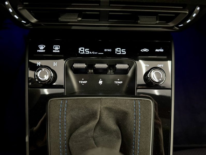 
								PORSCHE 911 TYPE 992 GT3 4.0 510 CH PDK full									