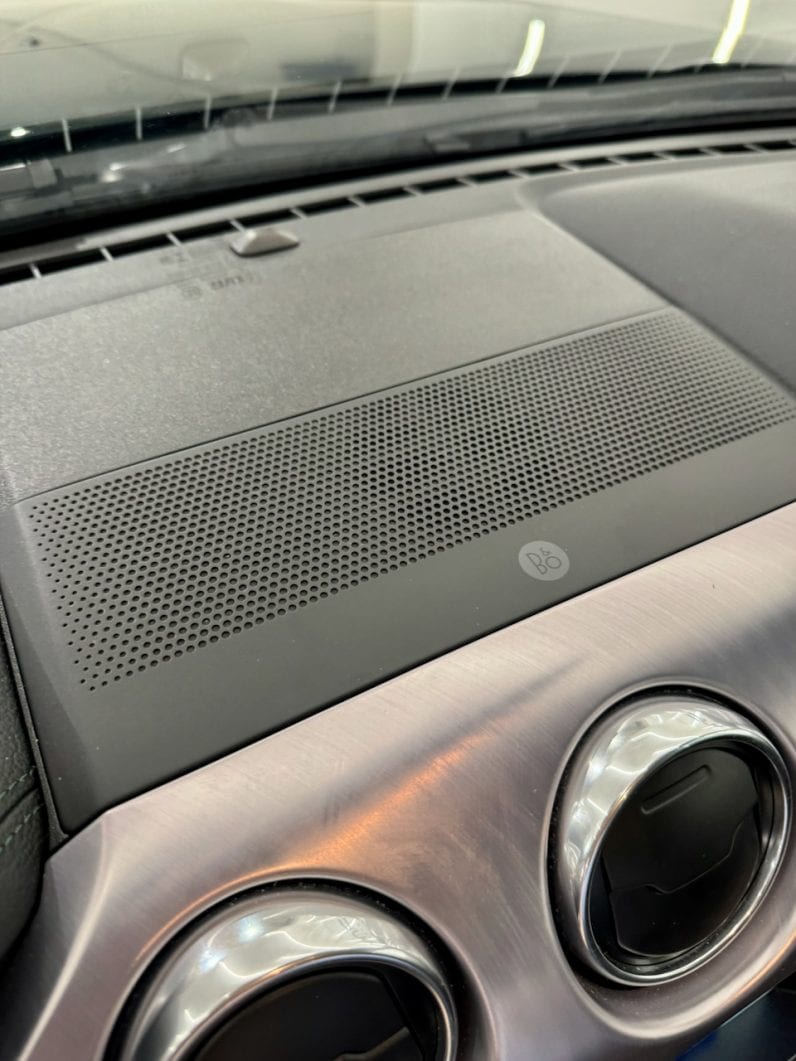 
								FORD MUSTANG COUPE BULLITT PHASE 2 V8 5.0L 460 CH MAGNERIDE full									