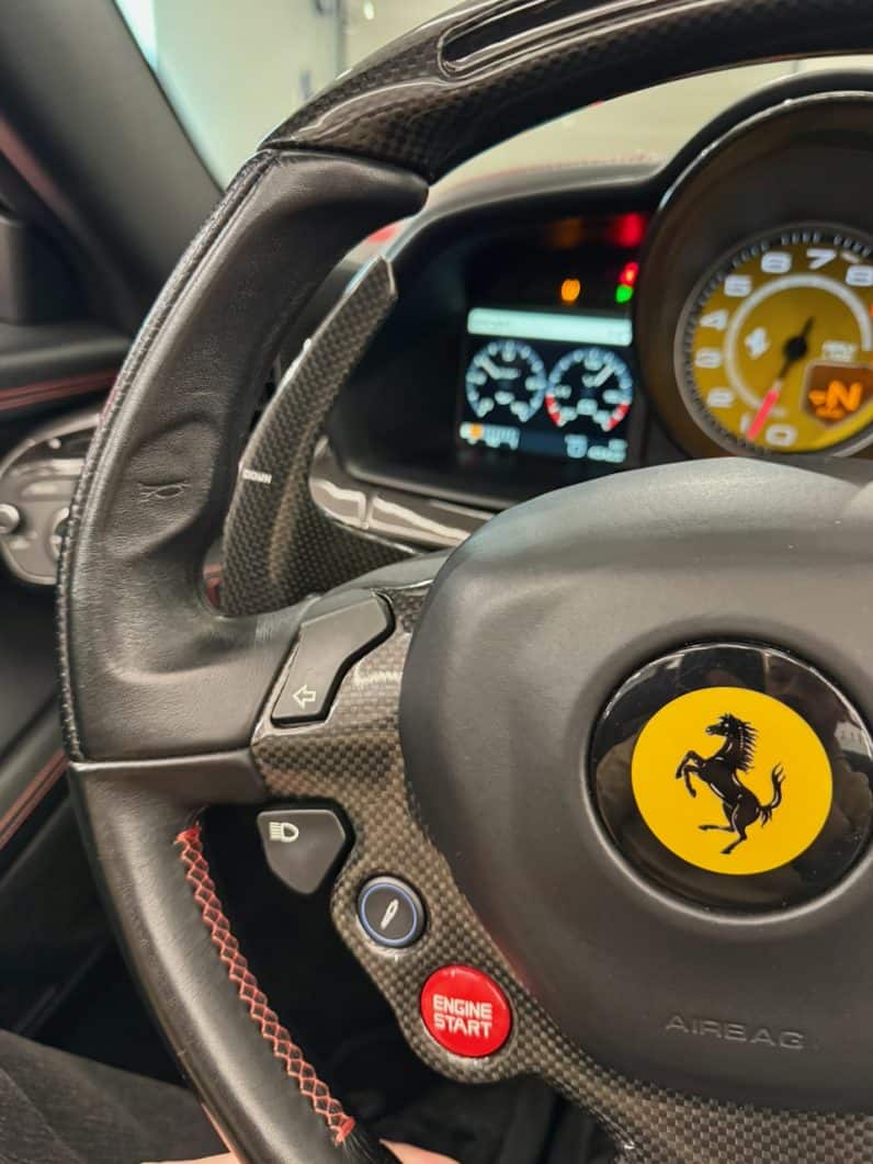 
								FERRARI 458 ITALIA SPIDER 4.5 V8 570 cv full									