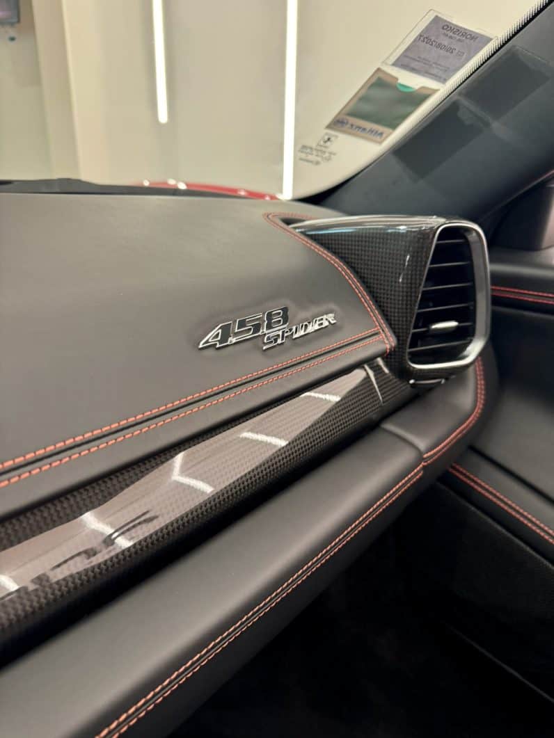 
								FERRARI 458 ITALIA SPIDER 4.5 V8 570 cv full									