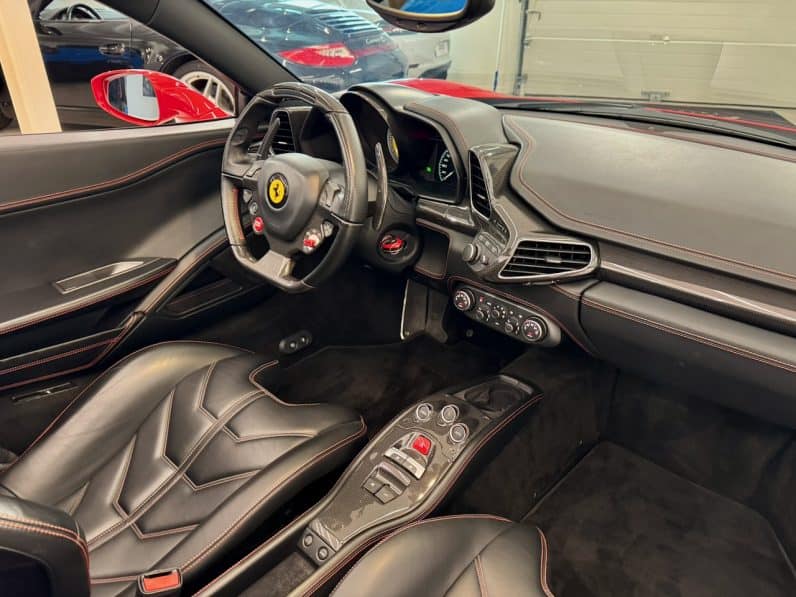 
								FERRARI 458 ITALIA SPIDER 4.5 V8 570 cv full									