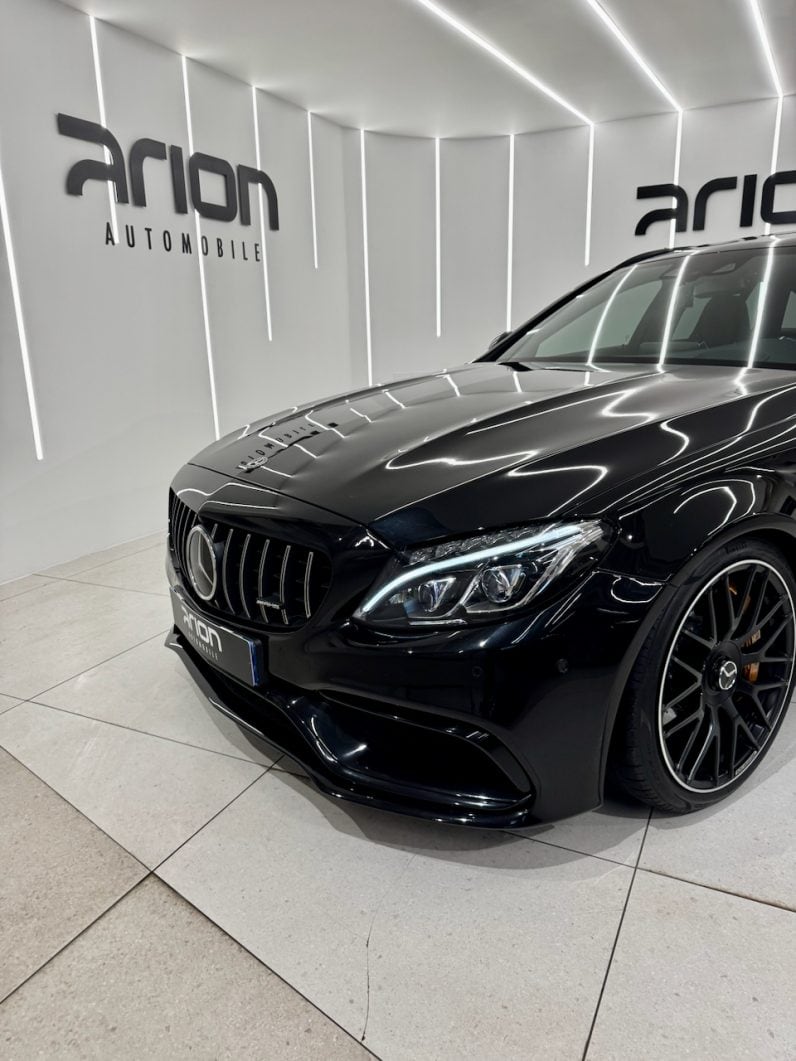 
								MERCEDES CLASSE C63 S BREAK 4.0 V8 510 ch Speedshift MCT AMG full									