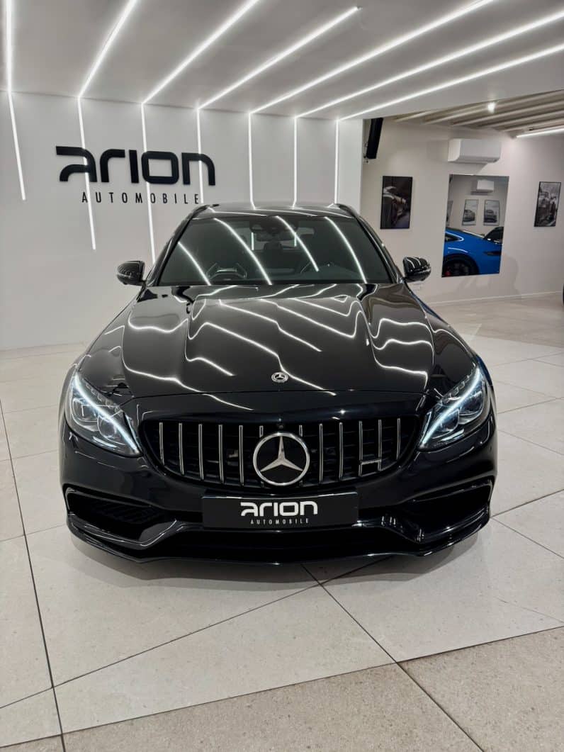 
								MERCEDES CLASSE C63 S BREAK 4.0 V8 510 ch Speedshift MCT AMG full									