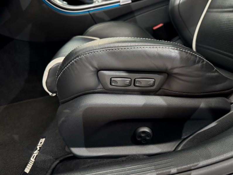 
								MERCEDES CLASSE C63 S BREAK 4.0 V8 510 ch Speedshift MCT AMG full									