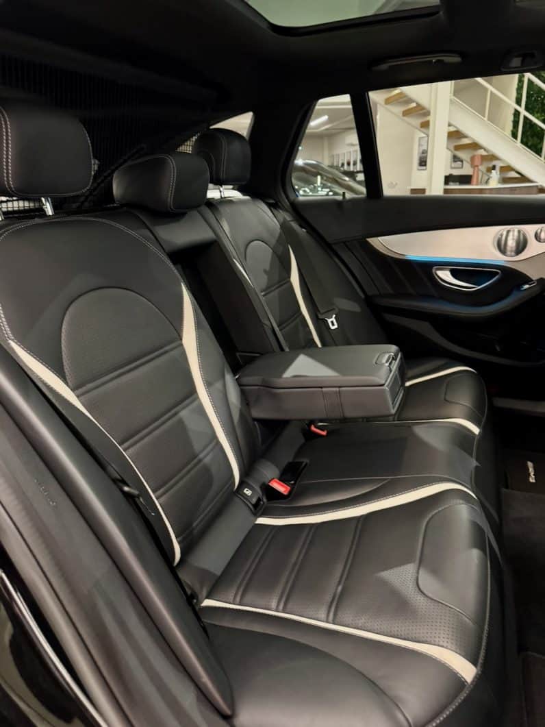 
								MERCEDES CLASSE C63 S BREAK 4.0 V8 510 ch Speedshift MCT AMG full									