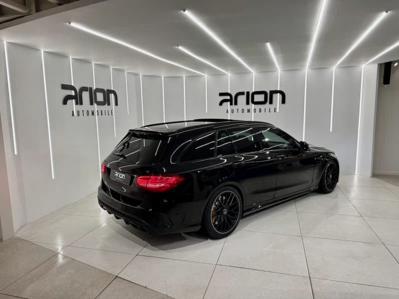 
								MERCEDES CLASSE C63 S BREAK 4.0 V8 510 ch Speedshift MCT AMG full									