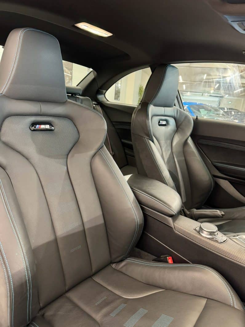 
								BMW M2 (F87) COMPETITION 3.0L 410 CH DKG7 full									