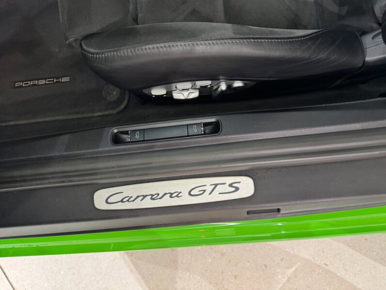 
								PORSCHE 911 991.2 Carrera Coupé GTS 3.0 PDK 450 cv full									