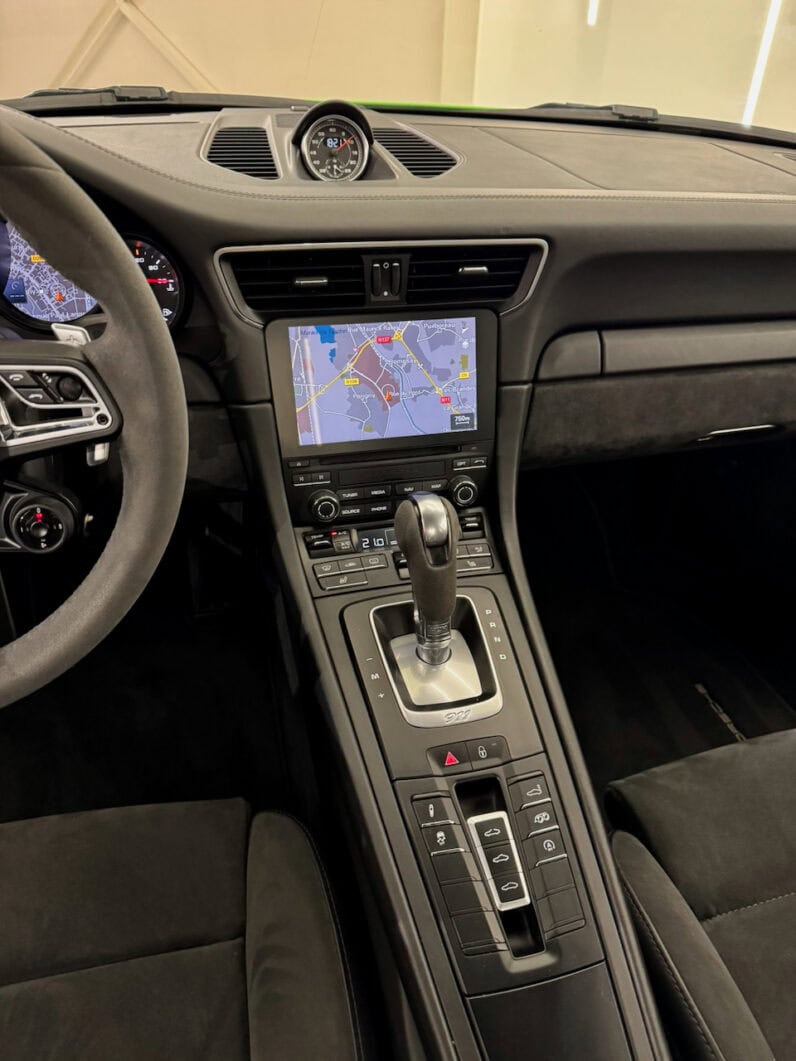 
								PORSCHE 911 991.2 Carrera Coupé GTS 3.0 PDK 450 cv full									