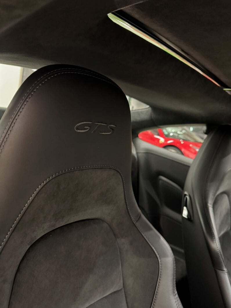 
								PORSCHE 911 991.2 Carrera Coupé GTS 3.0 PDK 450 cv full									