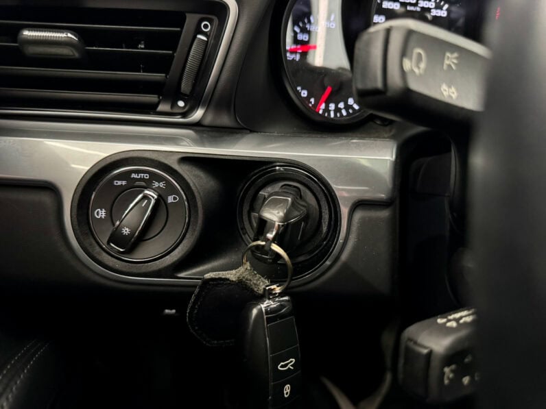 
								PORSCHE 911 991 (991-2) Carrera Coupé 4S 3.0 PDK 420 cv full									