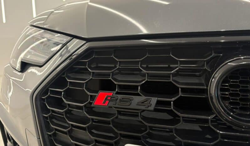 
								AUDI RS4 Avant Quattro 2.9 TFSI V6 450 cv Préparation ABT full									