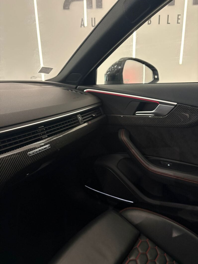 
								AUDI RS4 Avant Quattro 2.9 TFSI V6 450 cv Préparation ABT full									