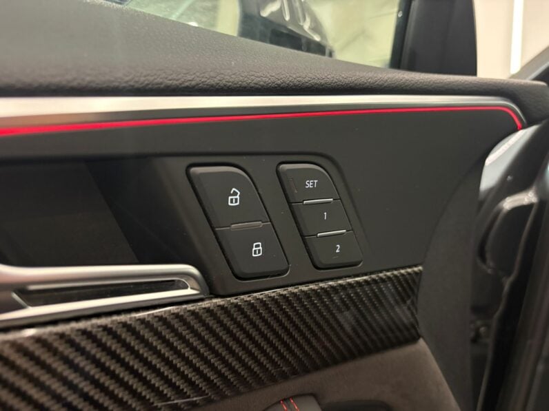 
								AUDI RS4 Avant Quattro 2.9 TFSI V6 450 cv Préparation ABT full									