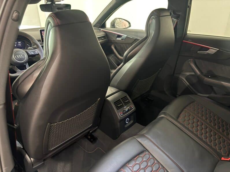 
								AUDI RS4 Avant Quattro 2.9 TFSI V6 450 cv Préparation ABT full									