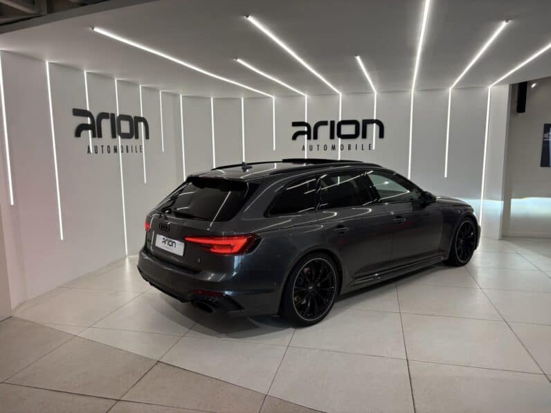 
								AUDI RS4 Avant Quattro 2.9 TFSI V6 450 cv Préparation ABT full									