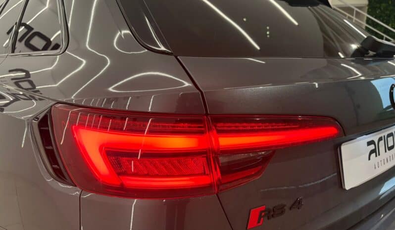 
								AUDI RS4 Avant Quattro 2.9 TFSI V6 450 cv Préparation ABT full									