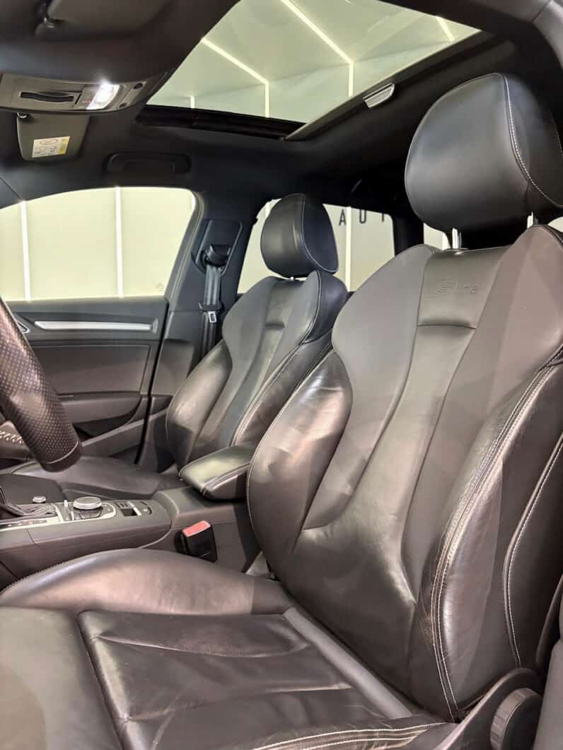 
								AUDI A3 Sportback 2.0 TDi S-Tronic6 S&S 150 cv S-Line full									