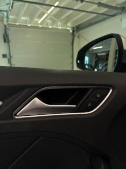 
										AUDI A3 Sportback 2.0 TDi S-Tronic6 S&S 150 cv S-Line full									