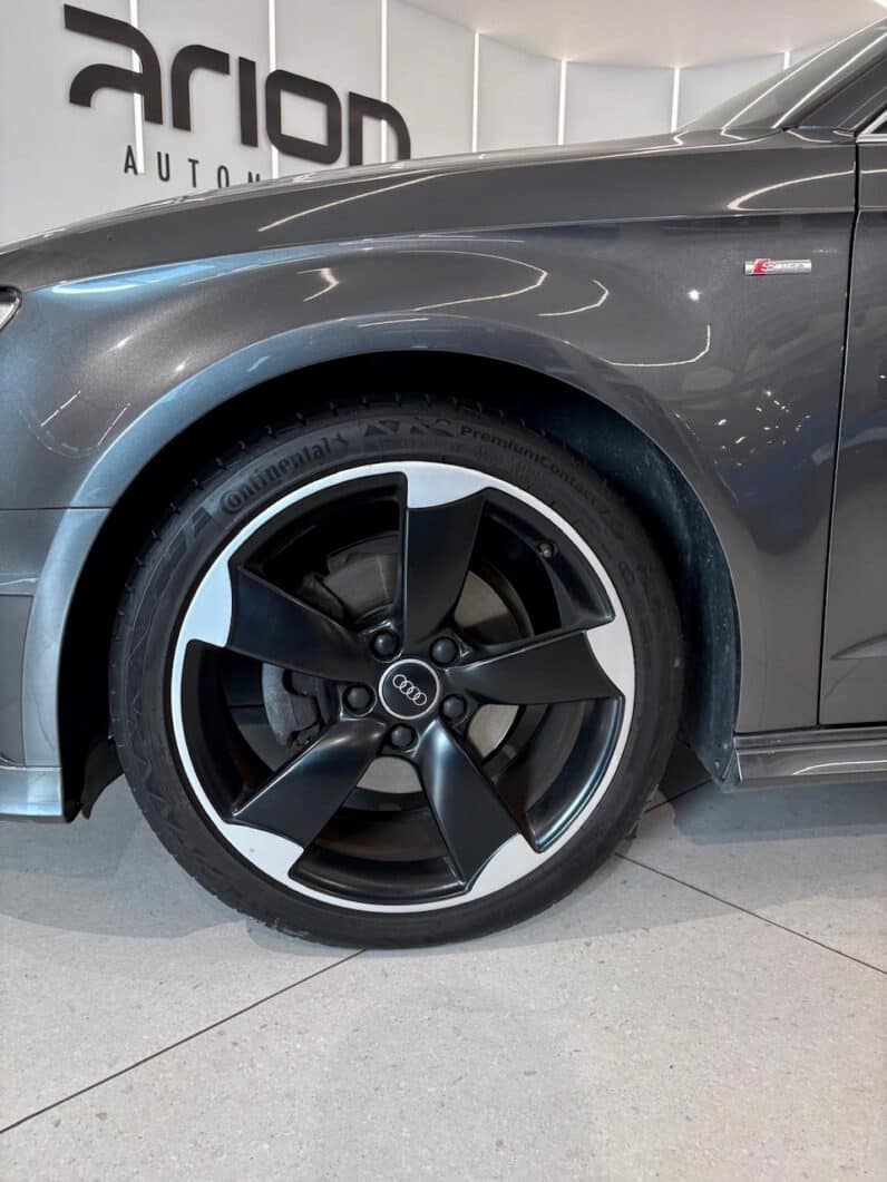 
								AUDI A3 Sportback 2.0 TDi S-Tronic6 S&S 150 cv S-Line full									