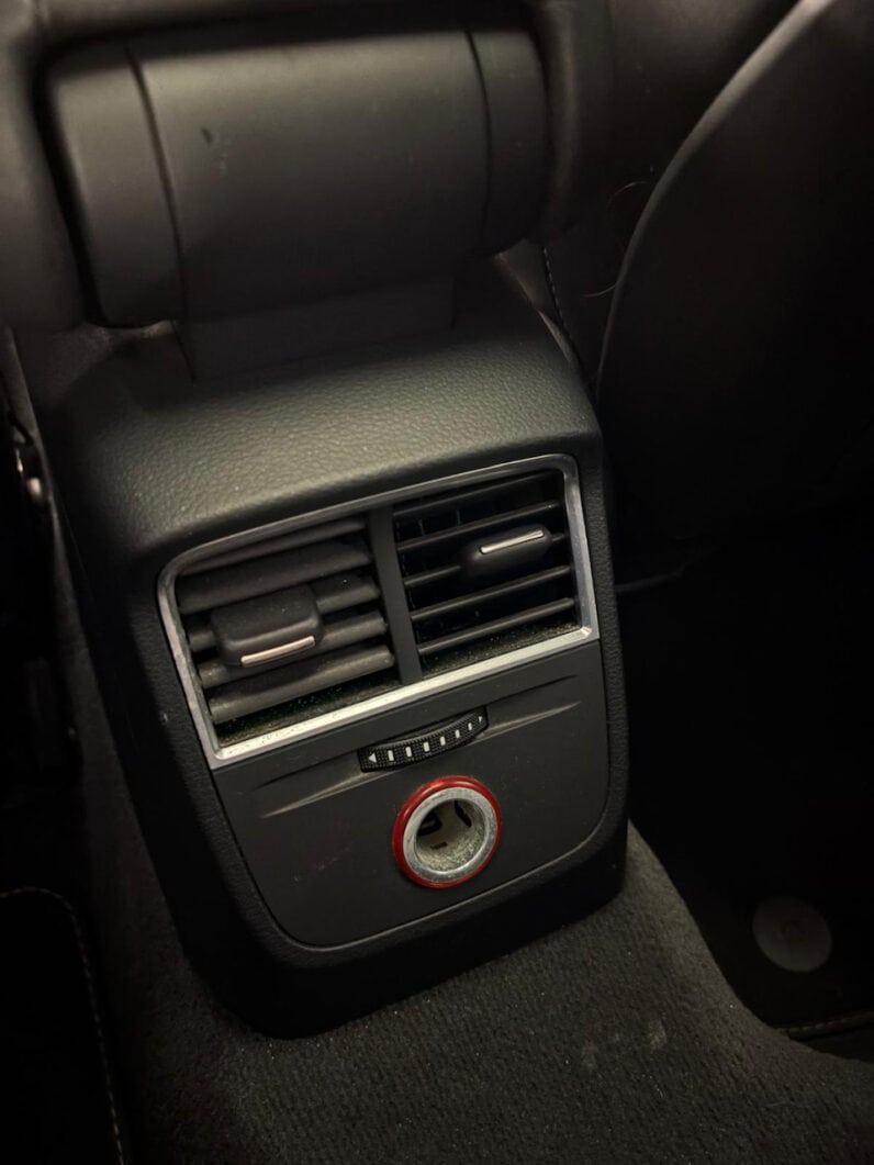 
								AUDI A3 Sportback 2.0 TDi S-Tronic6 S&S 150 cv S-Line full									