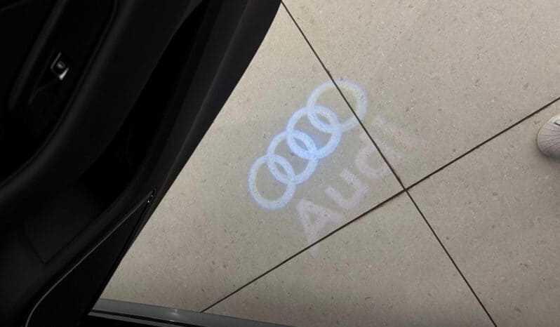 
								AUDI A3 Sportback 2.0 TDi S-Tronic6 S&S 150 cv S-Line full									